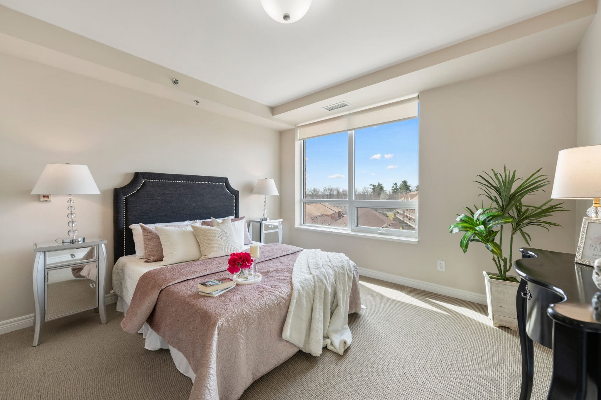room photo